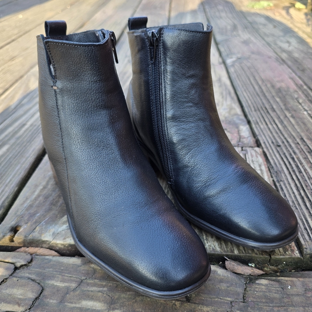 Naot, Womens, Ethic Ankle Booties, Soft Black Leather, Sz 35 EU